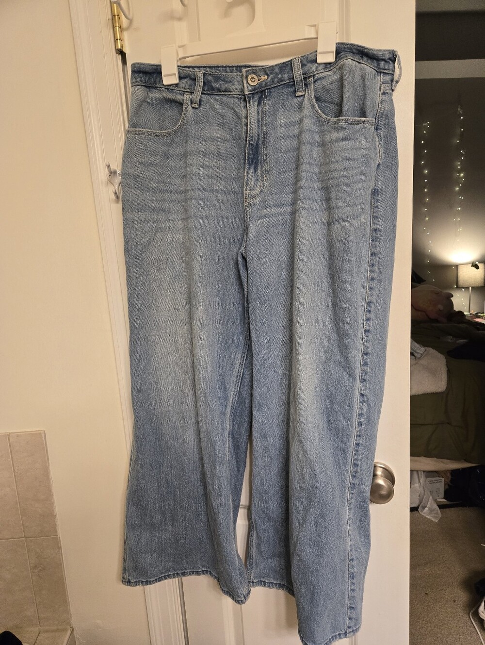 Hollister Wide Leg Light Wash Jeans